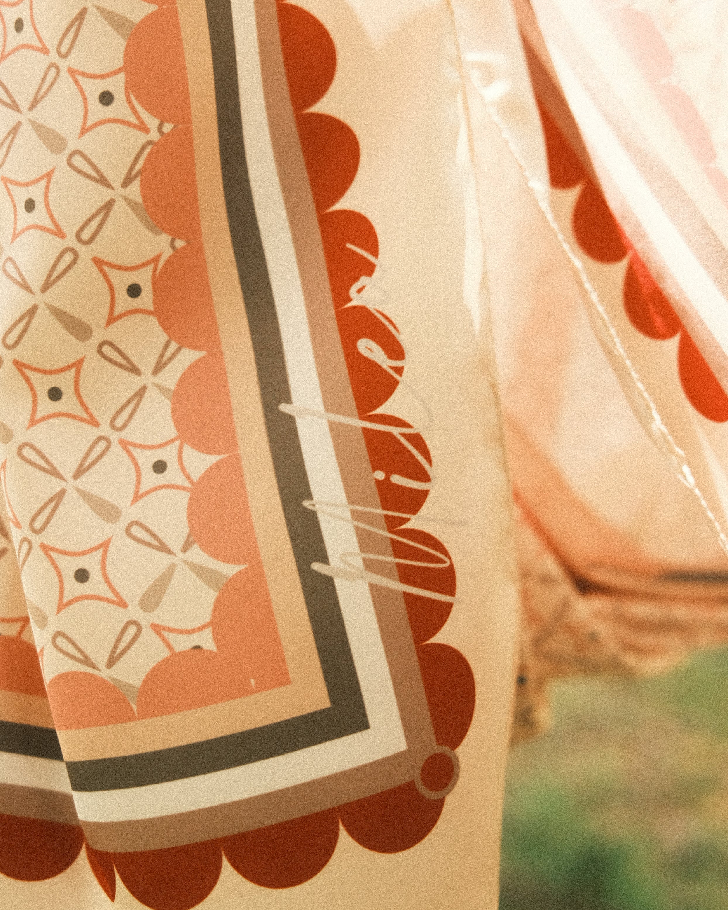 Leora in Vanilla Silk